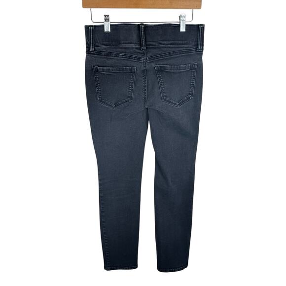 Nine West Black Slim Straight Mid Rise Elastic Waist Jeans Pockets Size 4 - Picture 2 of 8